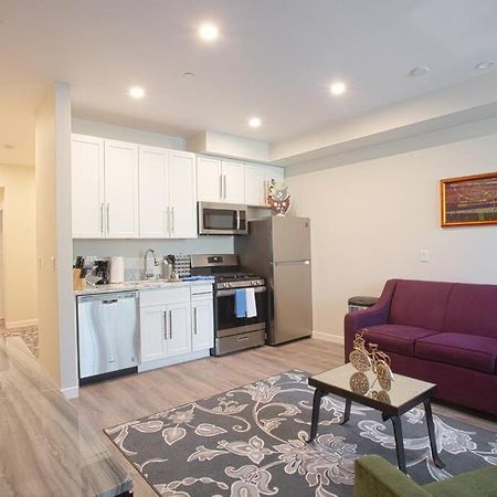 1-Bedroom With Cali King Size Bed In Сан Диего Екстериор снимка